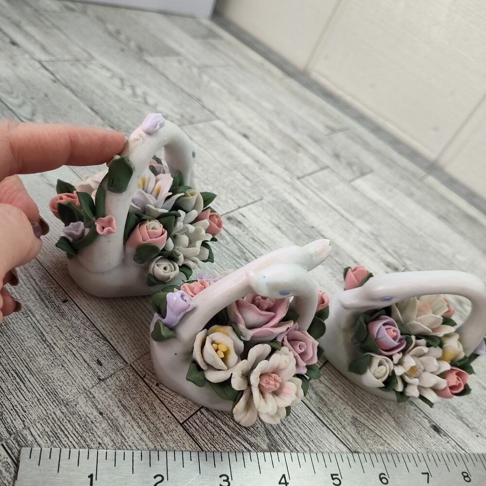 Set of 3 Floral Basket Ceramic Swan Figurines Table Decor Bridal Shower Accent - Picture 9 of 12